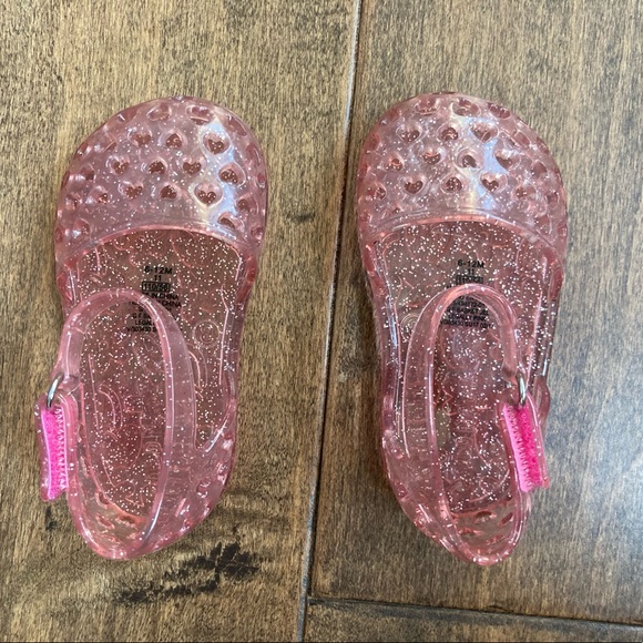 Old Navy Baby Girl Jelly Shoes | Old Navy Chaussures à gelée pour bébé fille - Picture 3 of 4